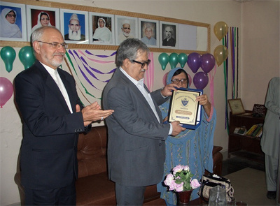 آموزش زبان فارسی در پیشاور